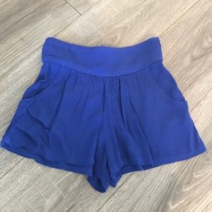 Socialite flowy shorts